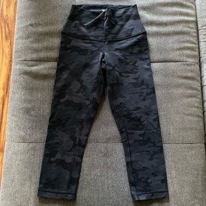 Lululemon Croppes Camo Leggings